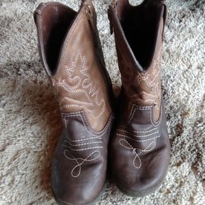 Girls size 12 Cherokee cowboy boots